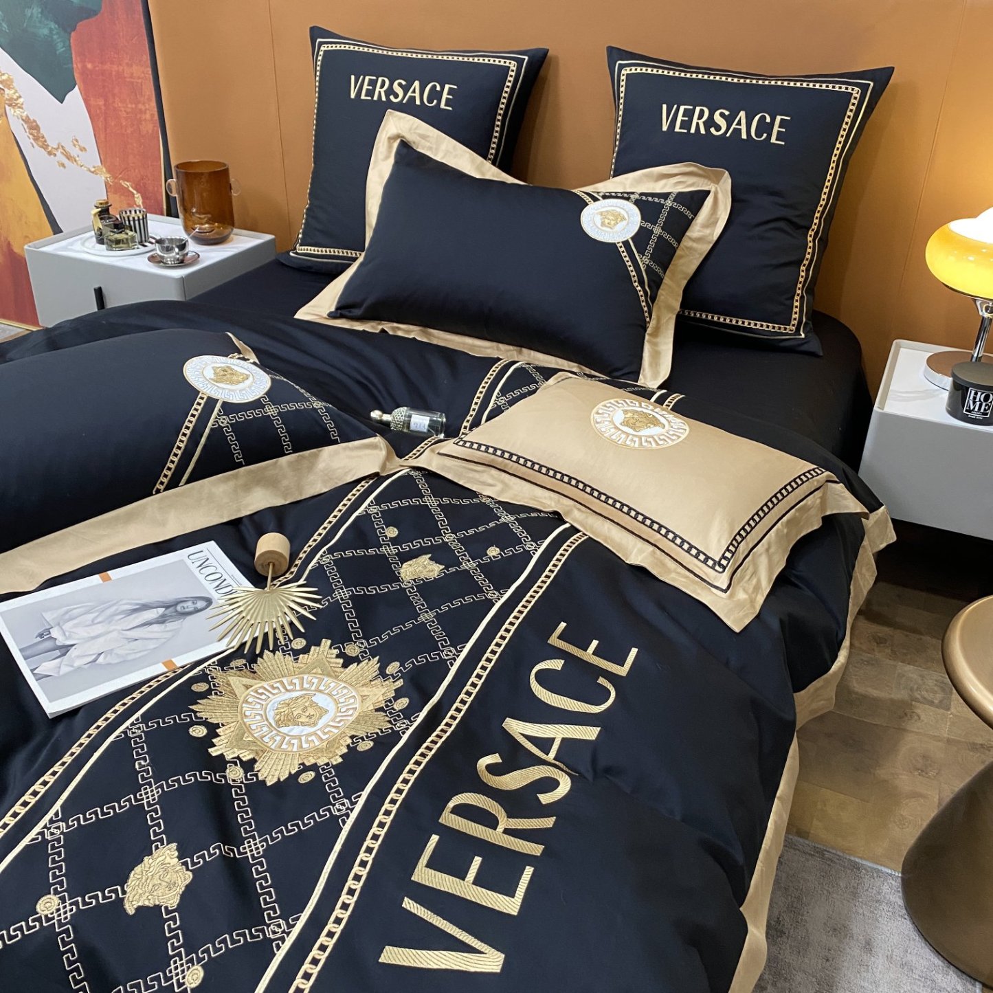 ヴェルサーチ「Versace」プレミアムコットン ゴールド＆シルバー刺繍 4点セット