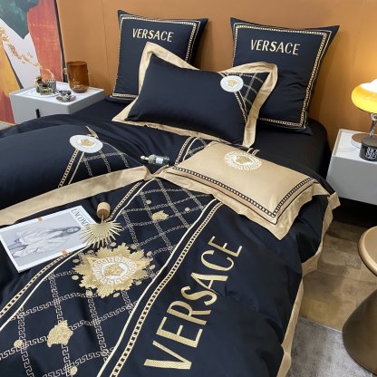 ヴェルサーチ「Versace」プレミアムコットン ゴールド＆シルバー刺繍 4点セット