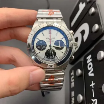ブライトリング「Breitling」 Chronomat 機械式腕時計 42MM