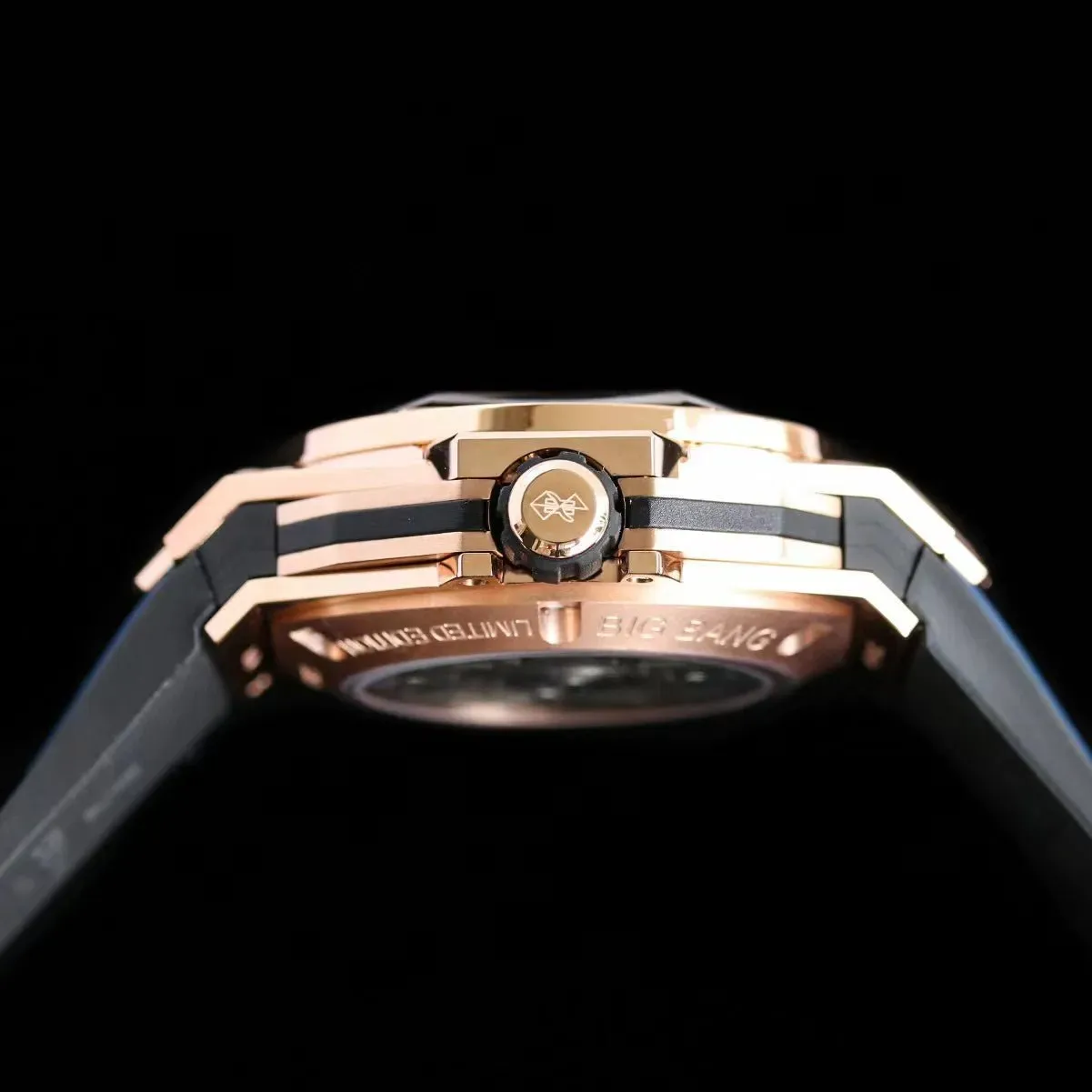 ウブロ「Hublot」ビッグバン サンブルー II タトゥー クロノグラフ腕時計45MM