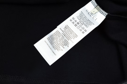 グッチ「Gucci」リミテッド アニマルシリーズ ロゴプリント クルーネックTシャツ