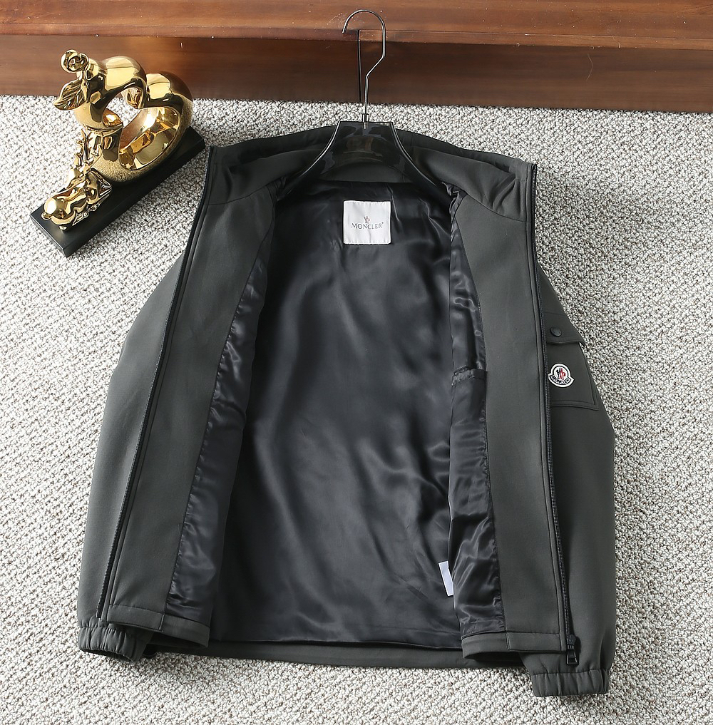 モンクレール「Moncler」秋のフード付きジャケット