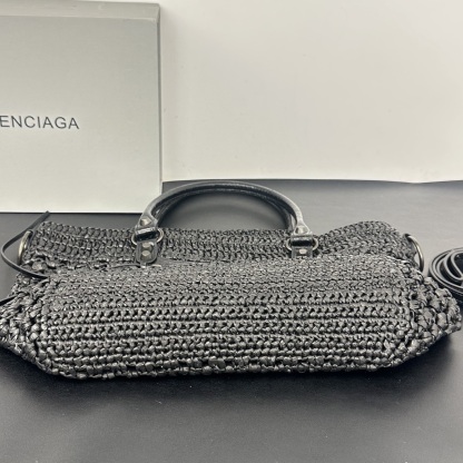 バレンシアガ「Balenciaga」バレンシアガ ル・シティ バスケット / ラフィアトートバッグ
