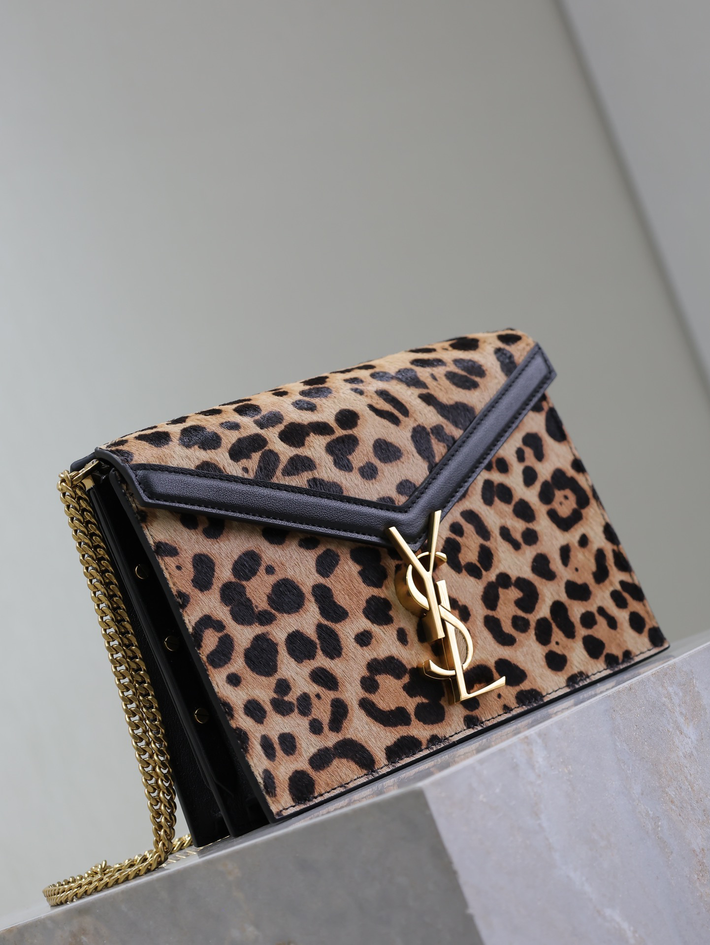 2026サンローラン「SAINT LAURENT CASSANDRE チェーンウォレット