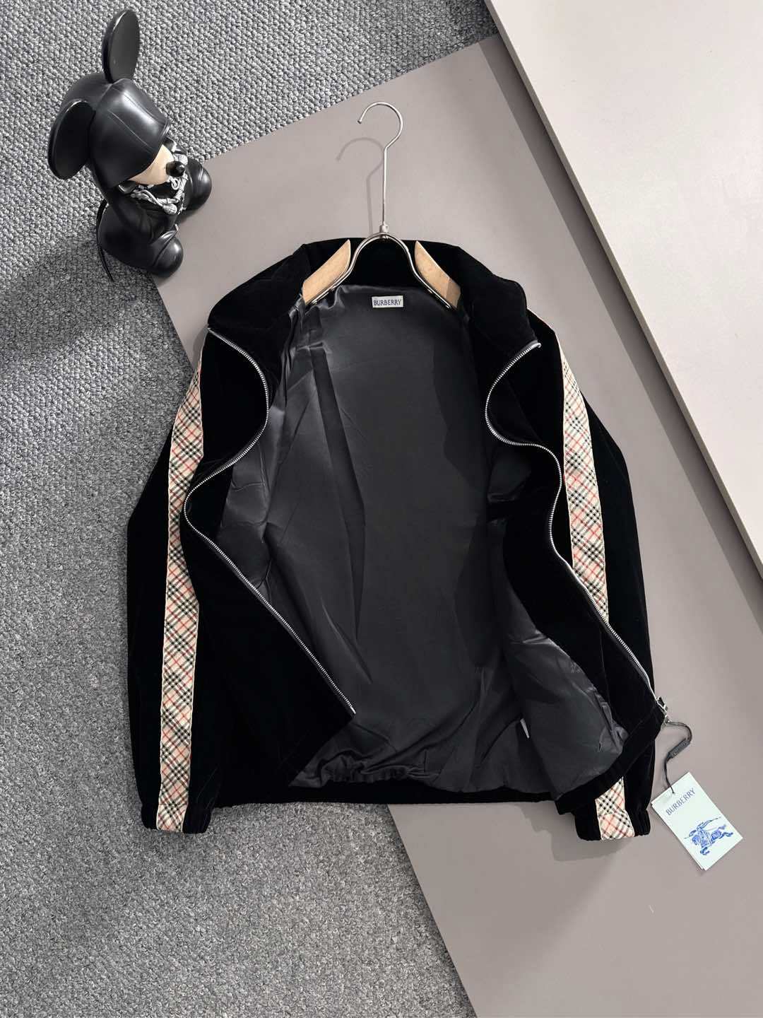 バーバリー「Burberry」秋冬 メンズカジュアルスポーツセット