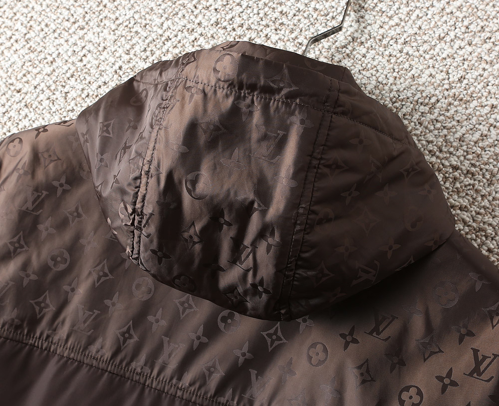 ルイ・ヴィトン「Louis Vuitton」秋冬コレクション クイルテッド ジャケット