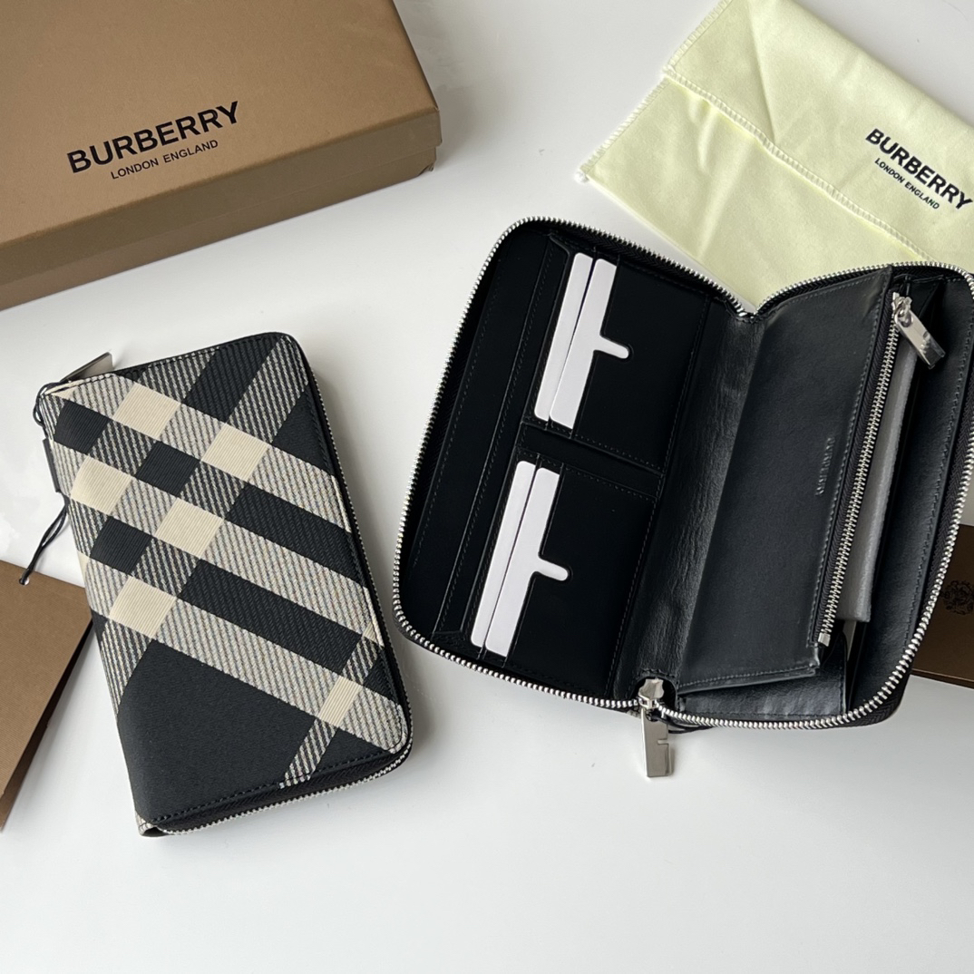 バーバリー「Burberry」ロンドン チェーン ジップ ウォレット