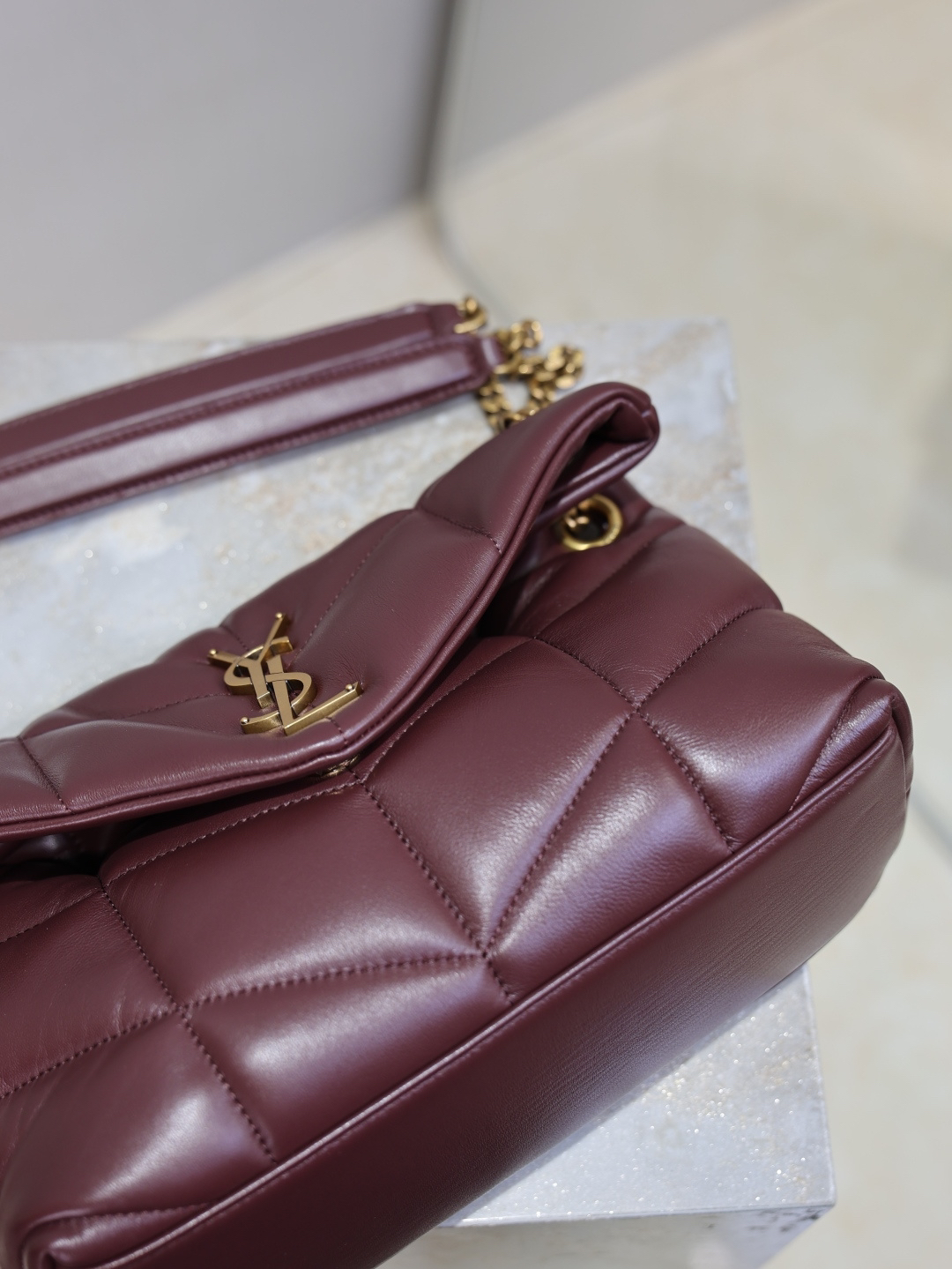 2026サンローラン「SAINT LAURENT ロウロウ パフ チェーンショルダーバッグ