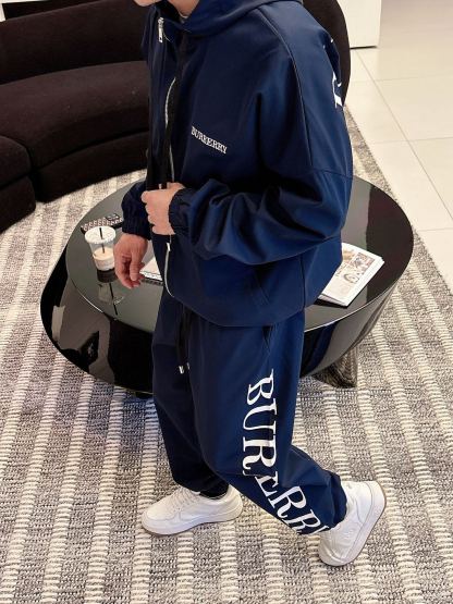 バーバリー「Burberry」秋冬 メンズ  カジュアルスポーツセット