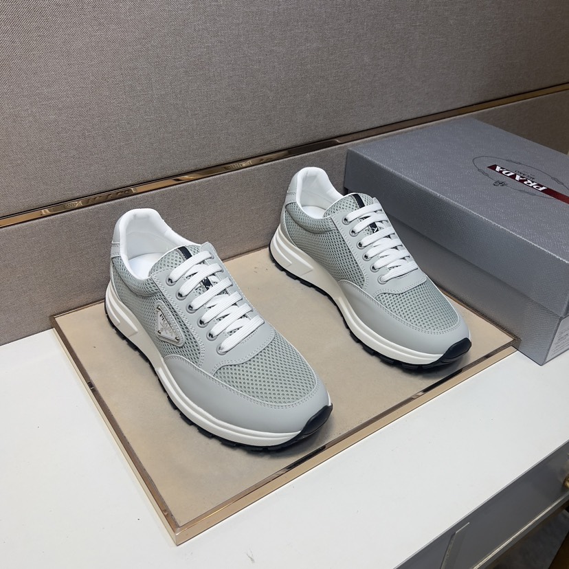プラダ「Prada」プラダ プレミアムスニーカー (2026年春夏モデル) / レザースニーカー