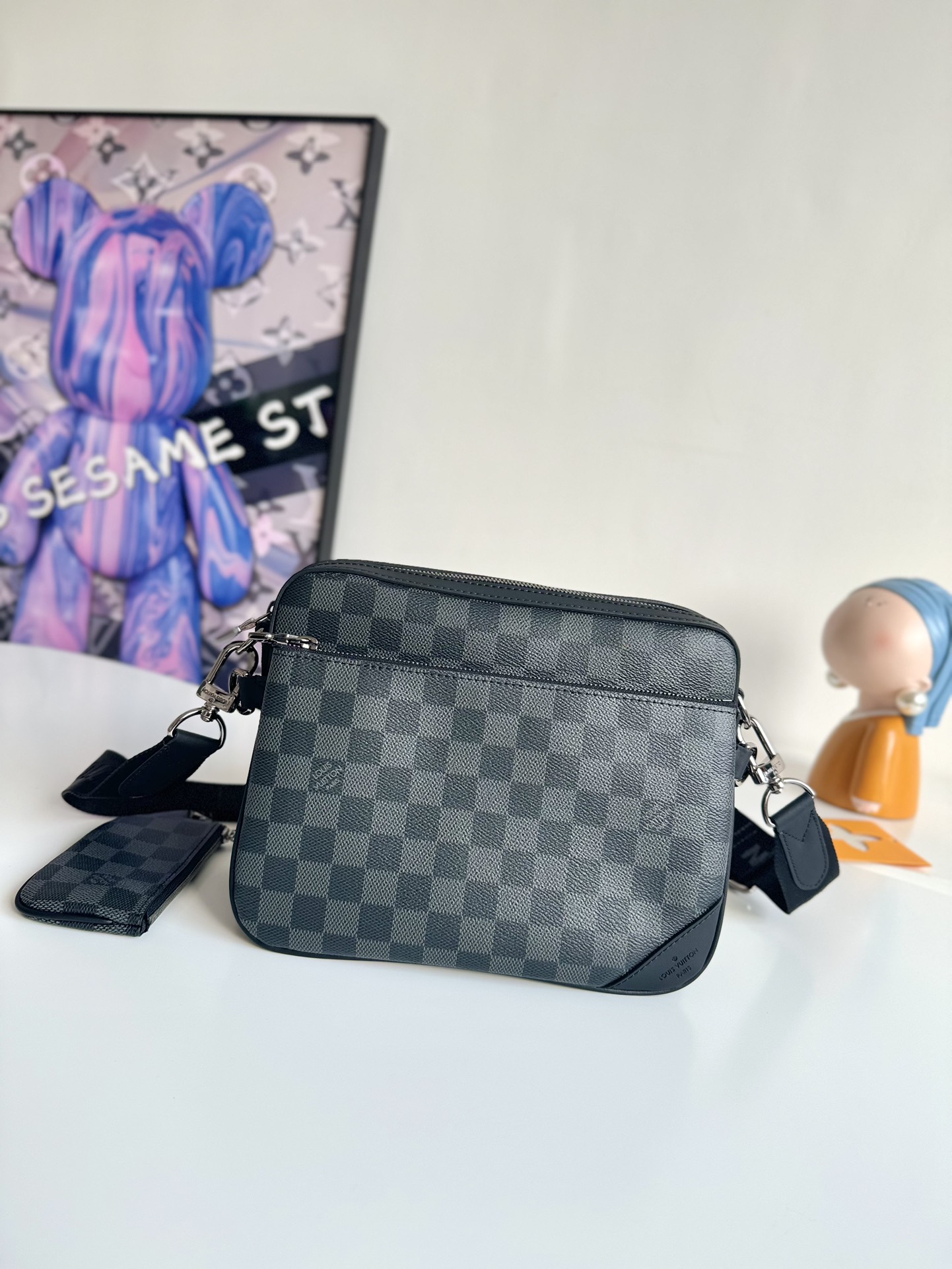 ルイ・ヴィトン「Louis Vuitton」スタイリッシュ メッセンジャーバッグ