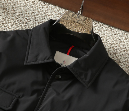 モンクレール「Moncler」秋冬 ダウンジャケット