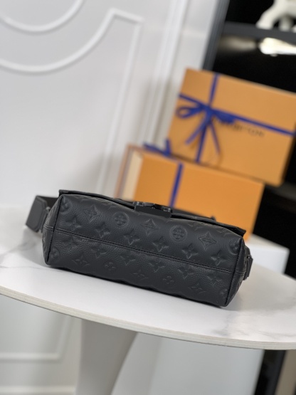 ルイ・ヴィトン「Louis Vuitton」スタイリッシュ メッセンジャーバッグ
