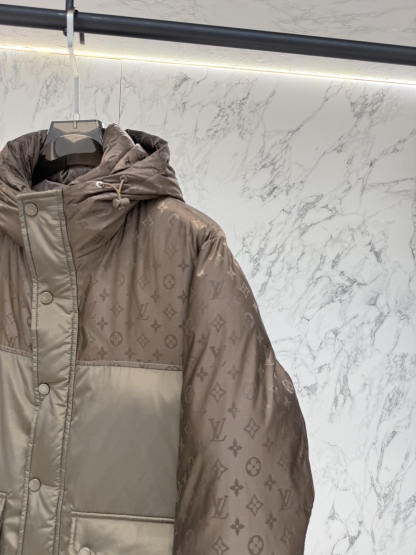 ルイ・ヴィトン「Louis Vuitton」Down Blouson ダウンジャケット