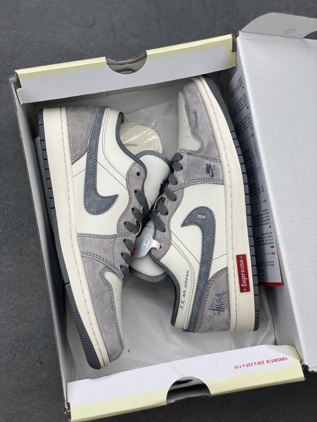 ナイキ「Nike」ク ロー カジュアルスニーカー