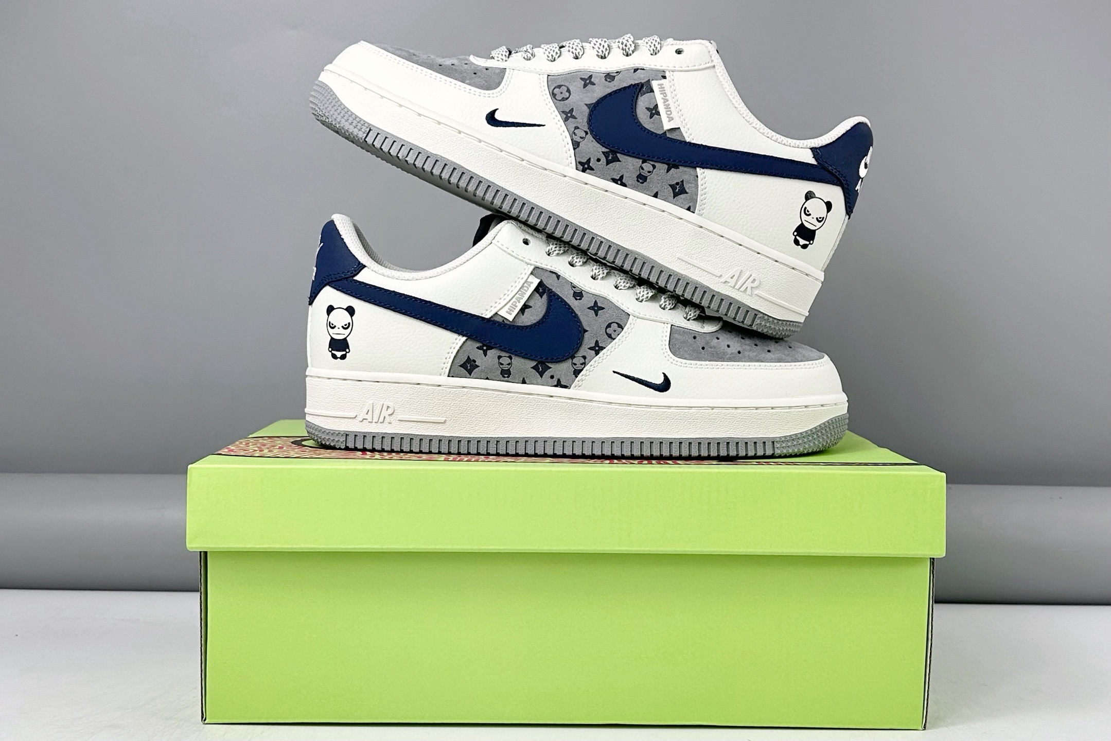 ナイキ「Nike」ク ロー カジュアルスニーカー