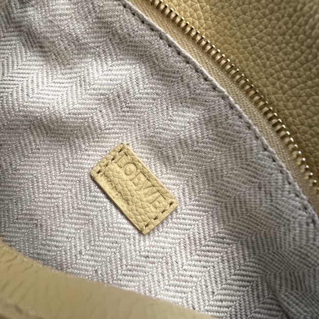 ロエベ「Loewe」ミニ ソフトグレインレザー Puzzle ハンドバッグ