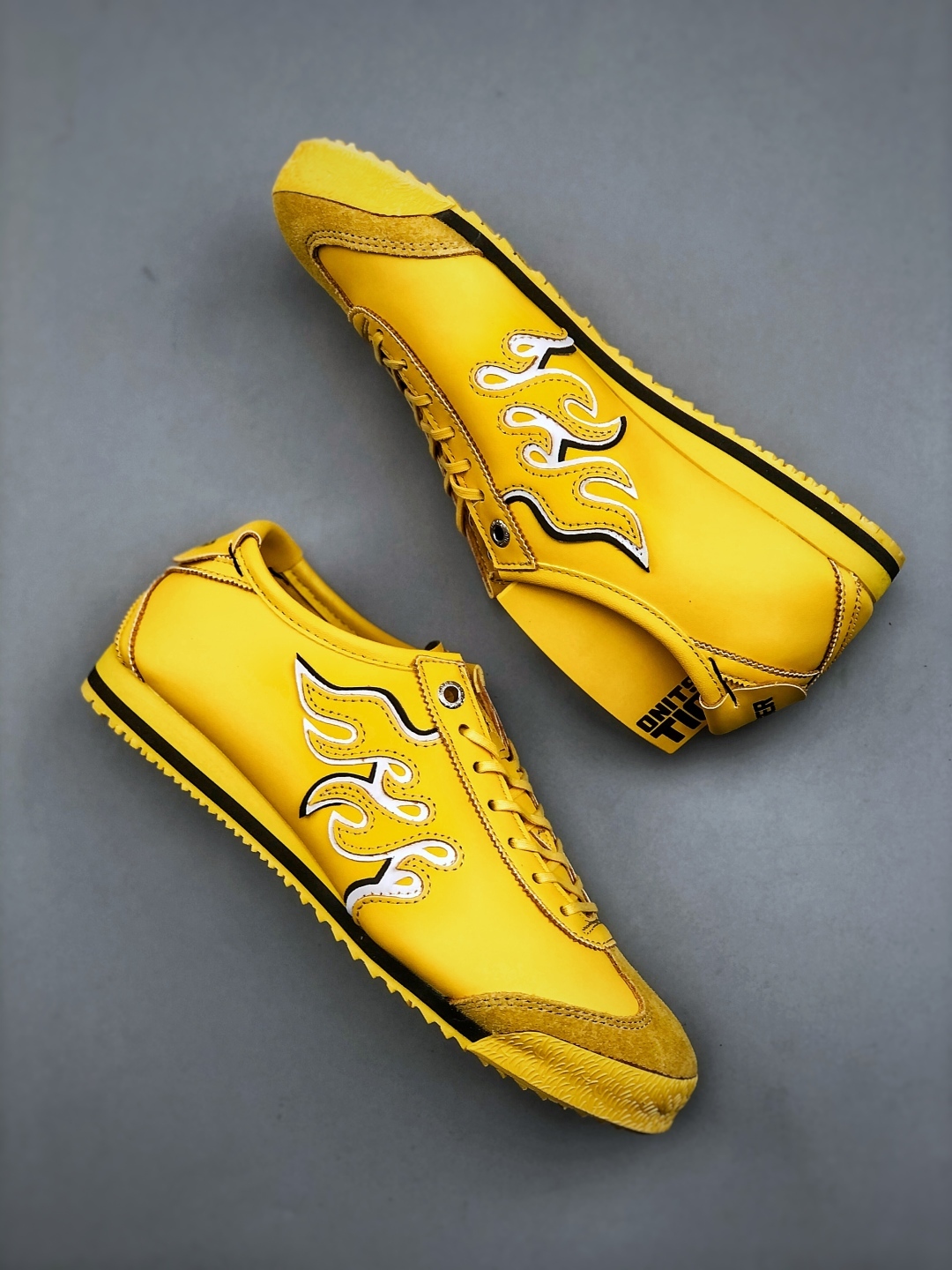 オニツカタイガー「Onitsuka Tiger」MEXICO 66 スリッポン スニーカー