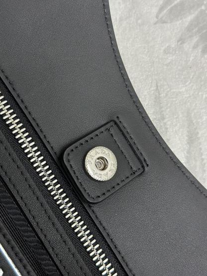 プラダ「Prada」ヴィンテージ ラージトートバッグ