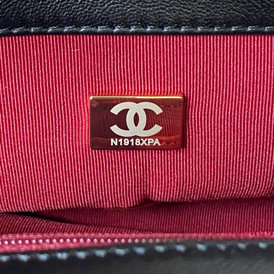 シャネル「Chanel」 「シャネル」 23S ゴールドハードウェア ミニクラシックフラップ