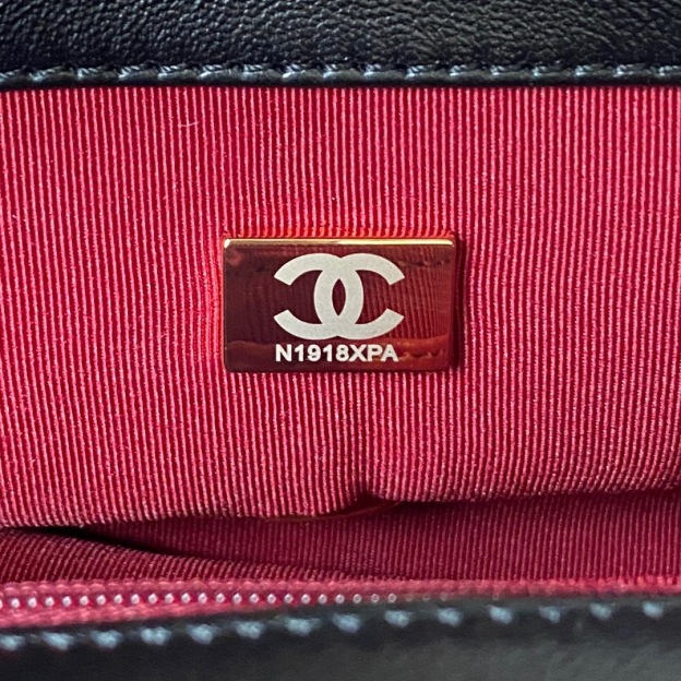 シャネル「Chanel」 「シャネル」 23S ゴールドハードウェア ミニクラシックフラップ