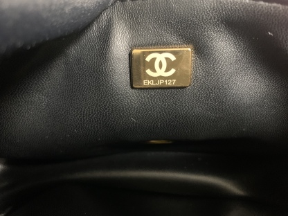 シャネル「Chanel」  Flap Bag 記念限定 メダリオン ショルダーバッグ
