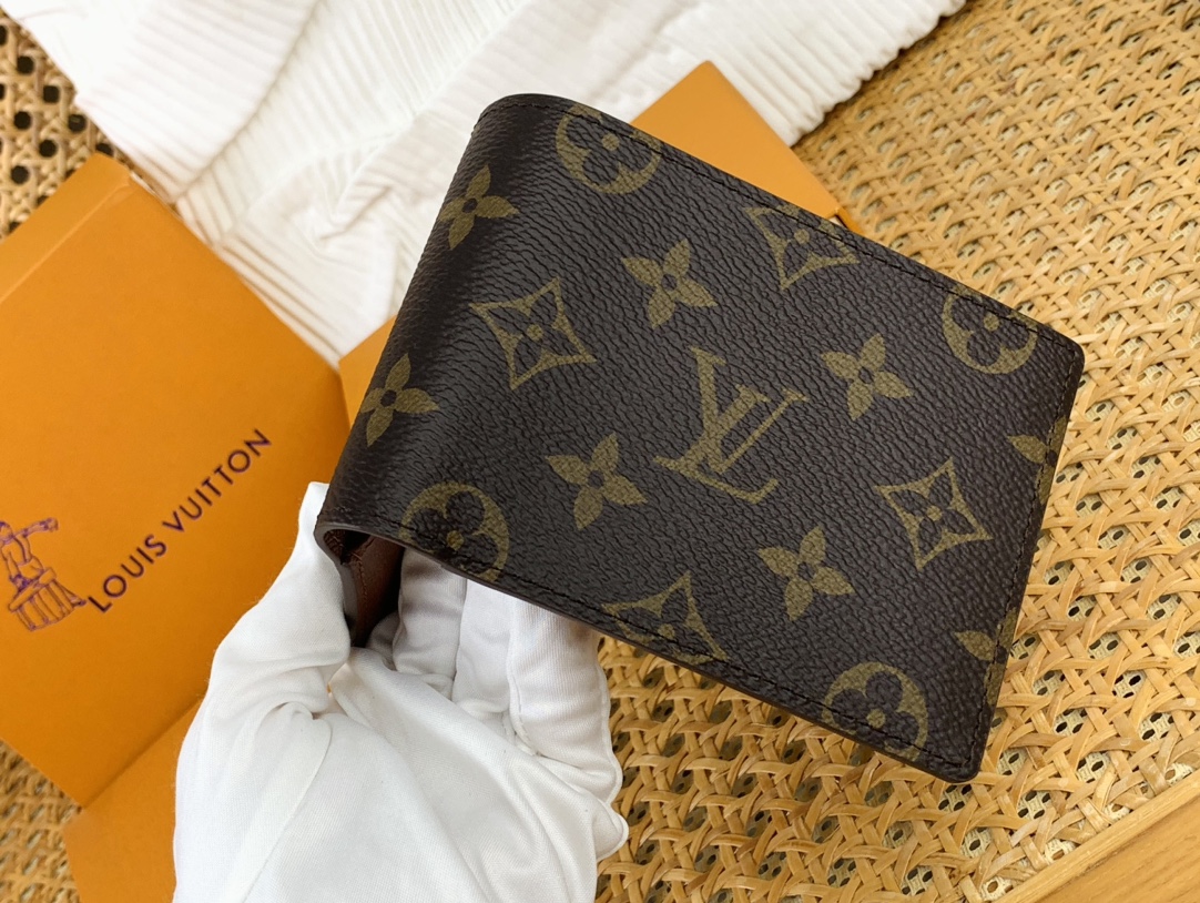 ルイ-ヴィトン(Louis Vuitton) ジッピーウォレット-ホリゾンタル - M80333