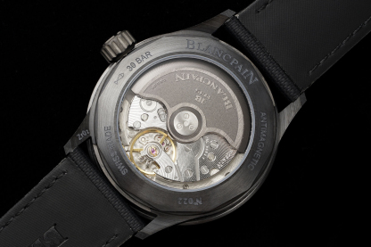 ブランパン「Blancpain」フルカレンダー月相 セラミックモデル43MM