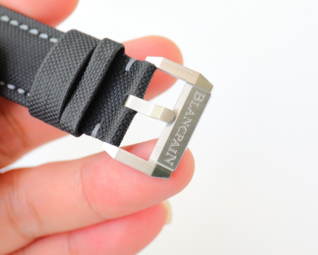 ブランパン「Blancpain」フィフティ・ファゾムス 5015 ダイバーズウォッチ