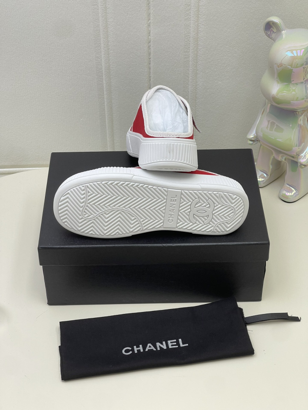 シャネル［Chanel］  2025 ビスケットシューズ カジュアルスニーカー