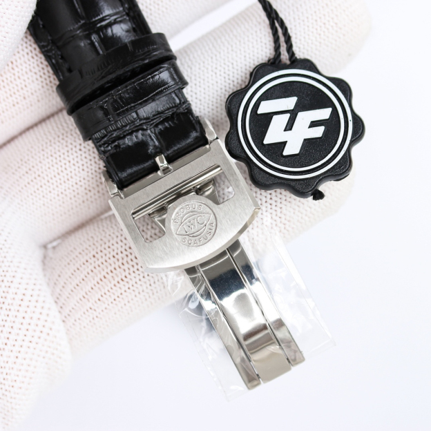 アイ・ダブリュー・シー「IWC」ポルトギーゼ アニュアルカレンダー 腕時計 44mm