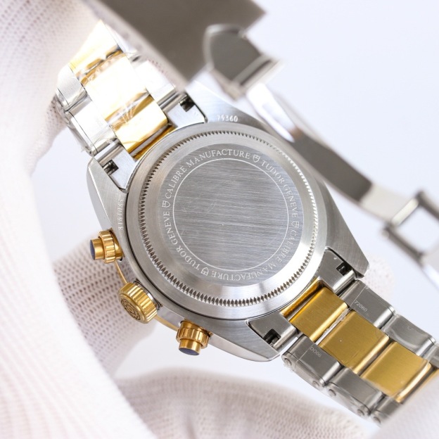 チューダー「Tudor」ブラックベイ クロノ スチール 腕時計41MM