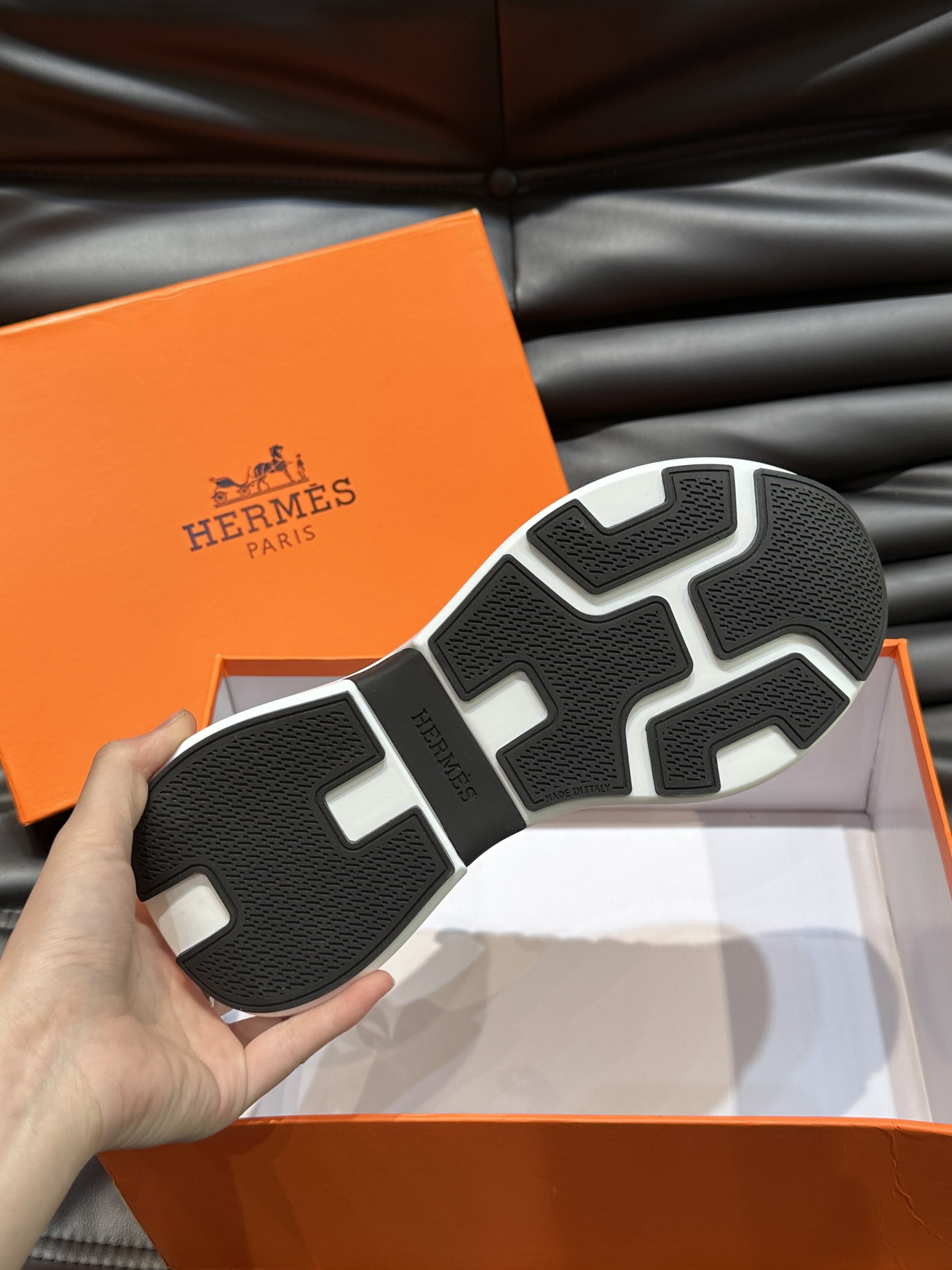 エルメス［Hermès］ユーゴ プラットフォーム スニーカー