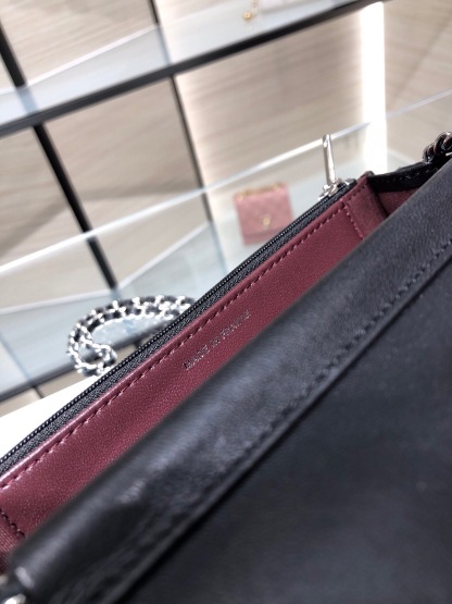 シャネル「Chanel」 ウォレット オン チェーン