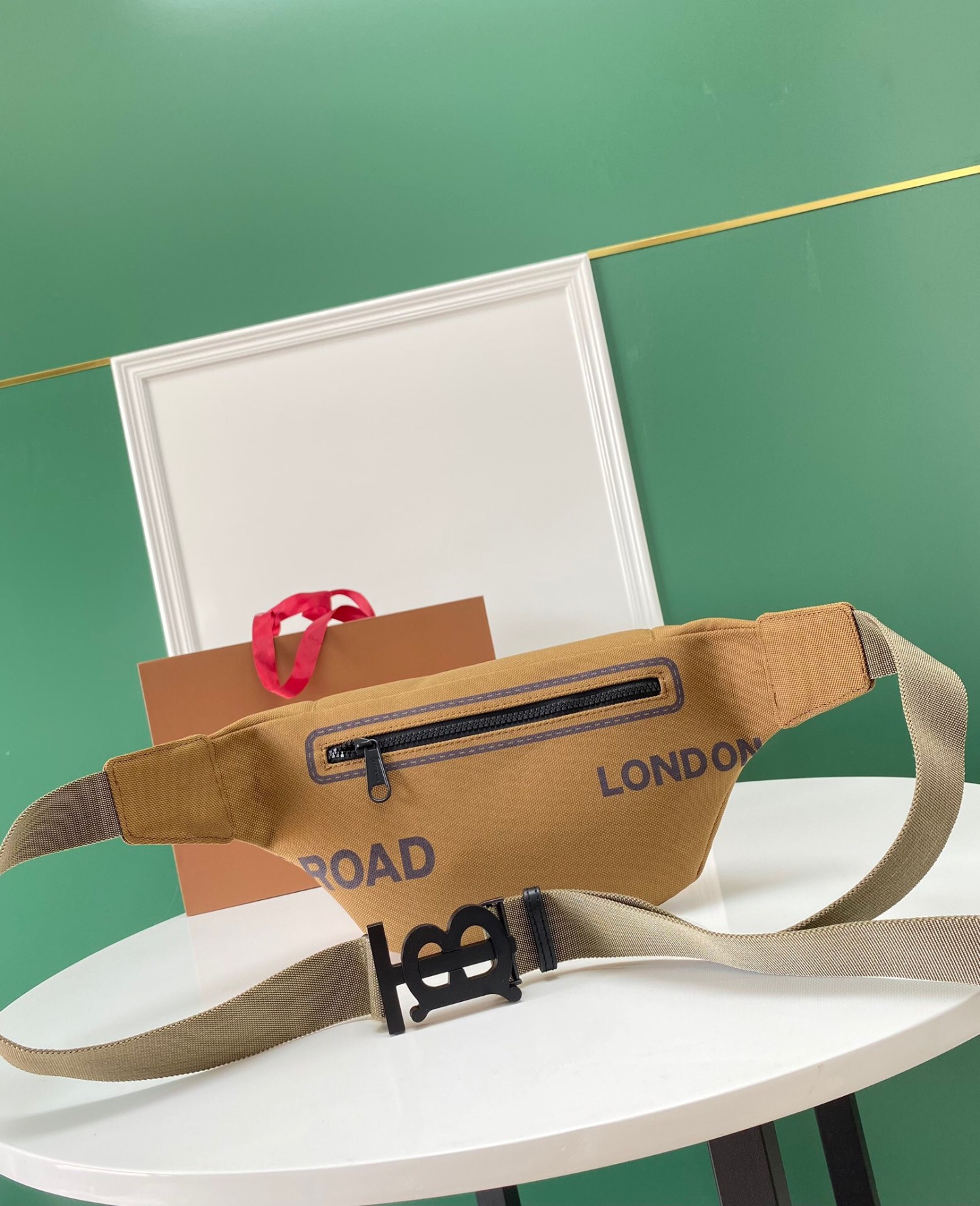 バーバリー「Burberry」アーカイブストリート ウエストバッグ