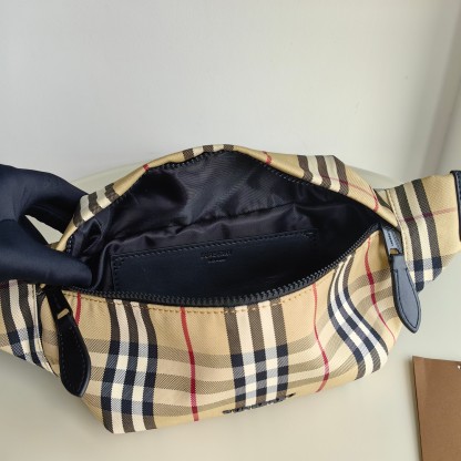 バーバリー「Burberry」ストリート 黄白ウエストバッグ