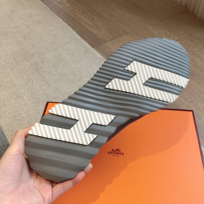 エルメス［Hermès］ルテ スニーカー ペアルック