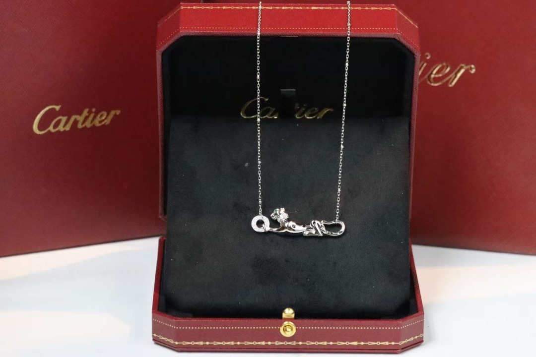 カルティエ「Cartier」パンサー グリーンアイ ペンダント ネックレス