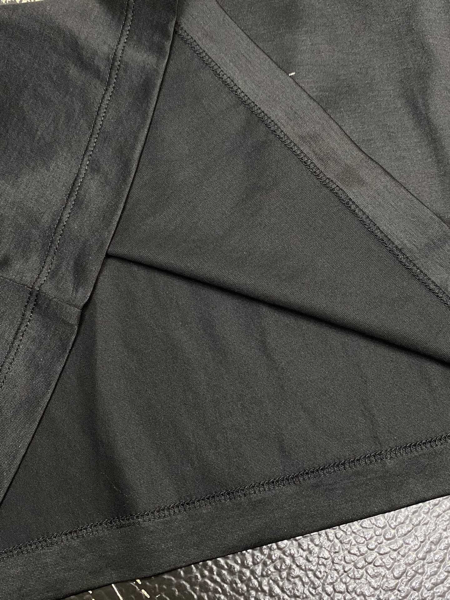 エルメス「Hermès」2025 メンズ カジュアルTシャツ