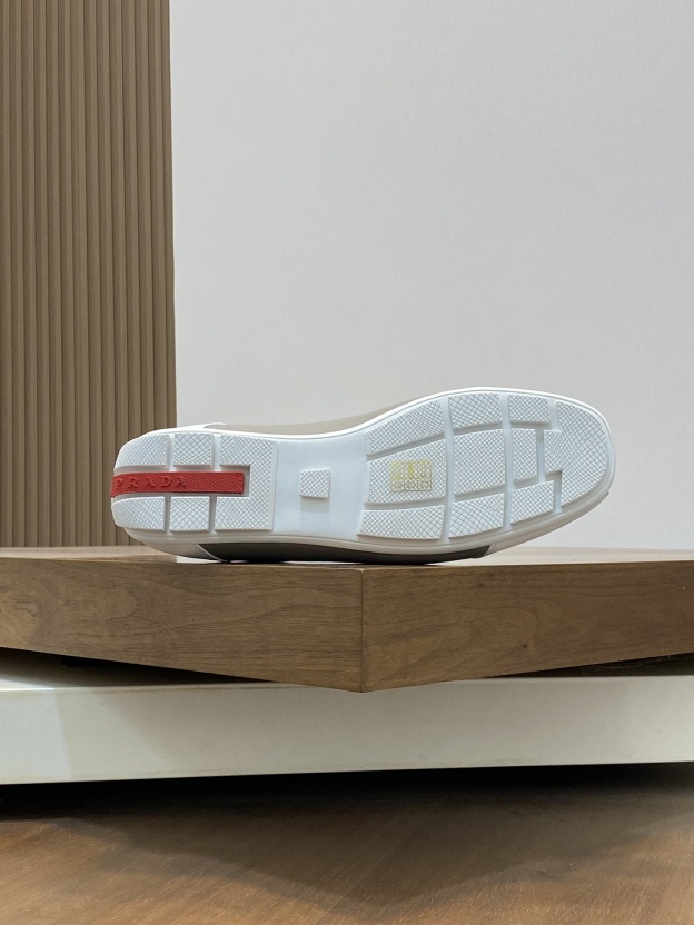 プラダ［Prada］America's Cup レザースニーカー（メンズ）