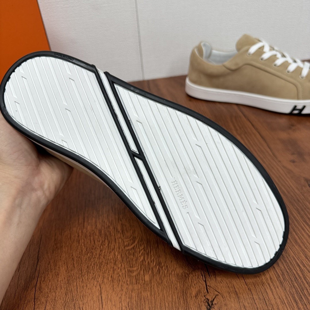 エルメス［Hermès］キッドレザー メンズ コンフォートスニーカー