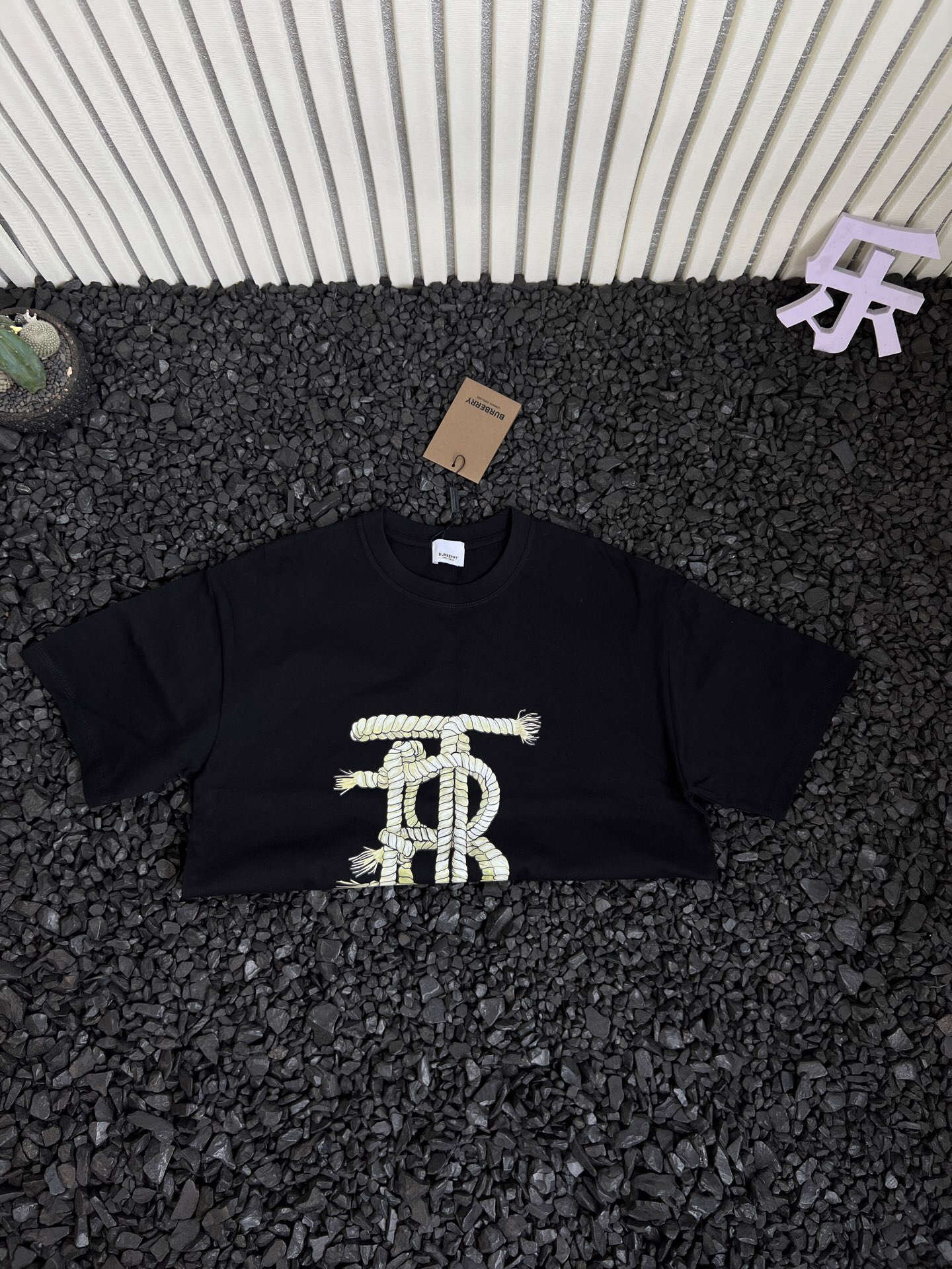 バーバリー「Burberry」2025 カップル オーバーサイズ プリント Tシャツ 春夏コレクション