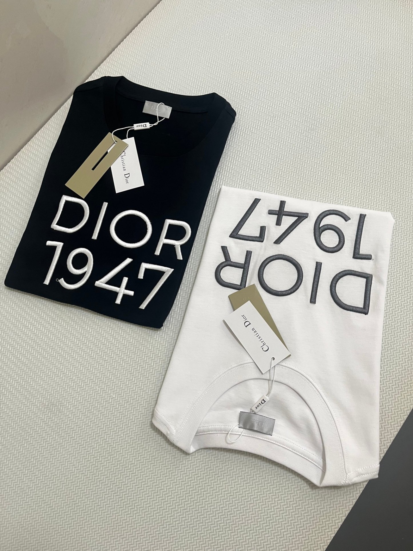 ディオール「Dior」25SS プレステージ エンブロイダリー クルーネックTシャツ