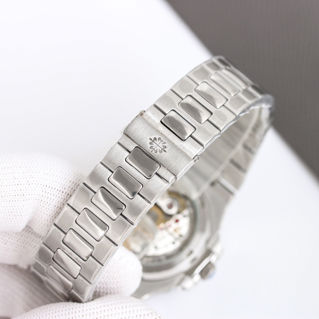 パテック フィリップ「Patek Philippe」ノーチラス 40mmメンズウォッチ