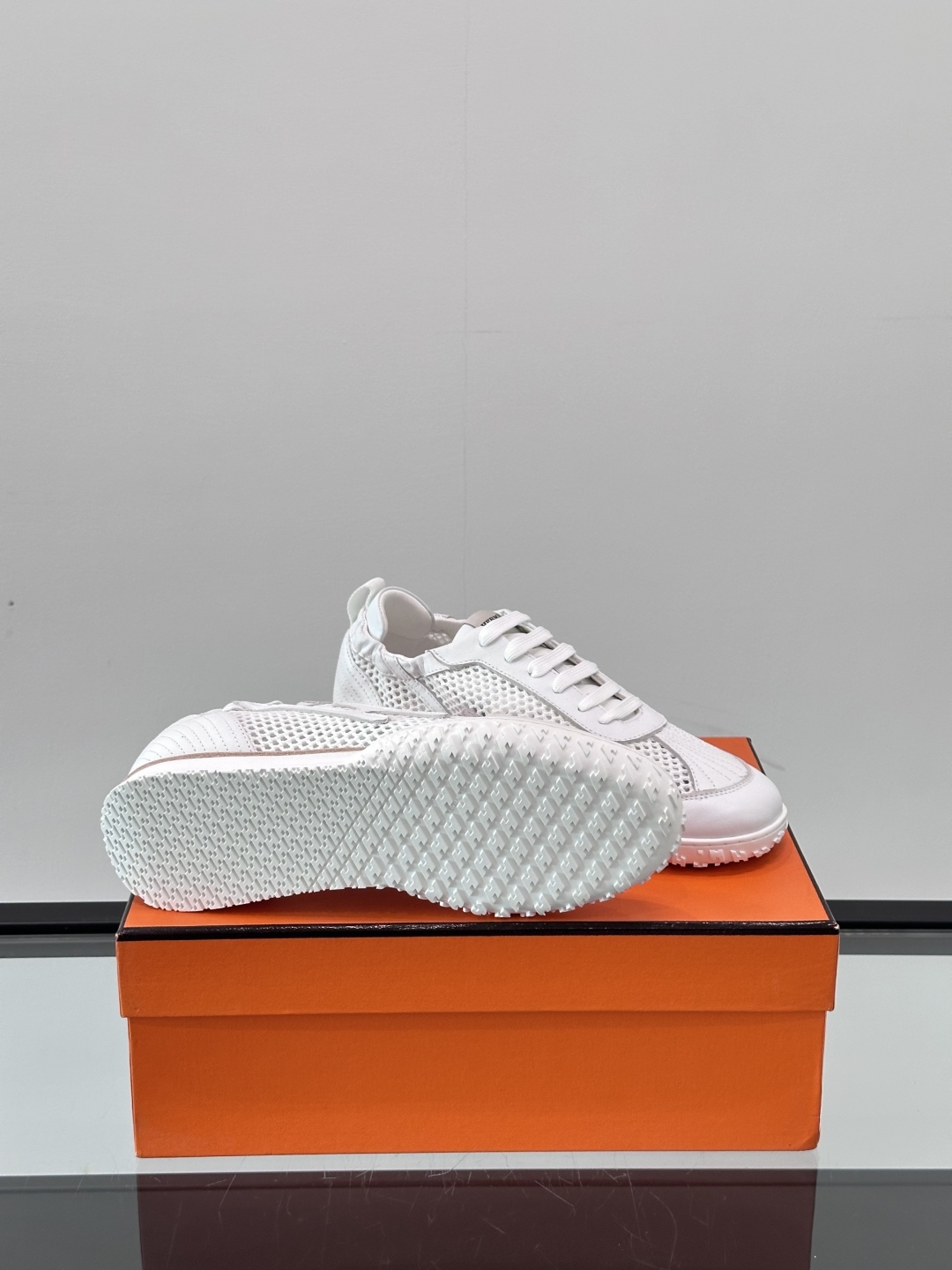 エルメス［Hermès］ ペアルック モダンランナー ホワイトベース