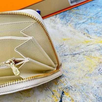 ルイ・ヴィトン「Louis Vuitton」ジップアラウンド ウォレット