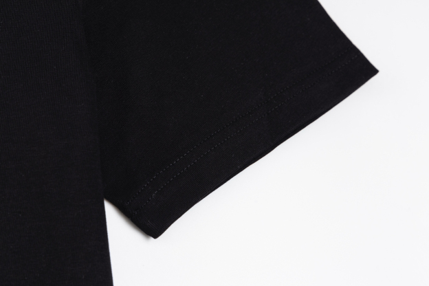 サンローラン「Saint Laurent」カラフルグラフィティロゴ ショートスリーブTシャツ