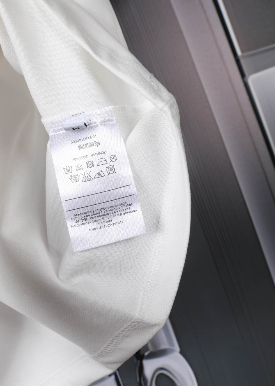 ヴァレンティノ「Valentino」新作プリントドリル半袖