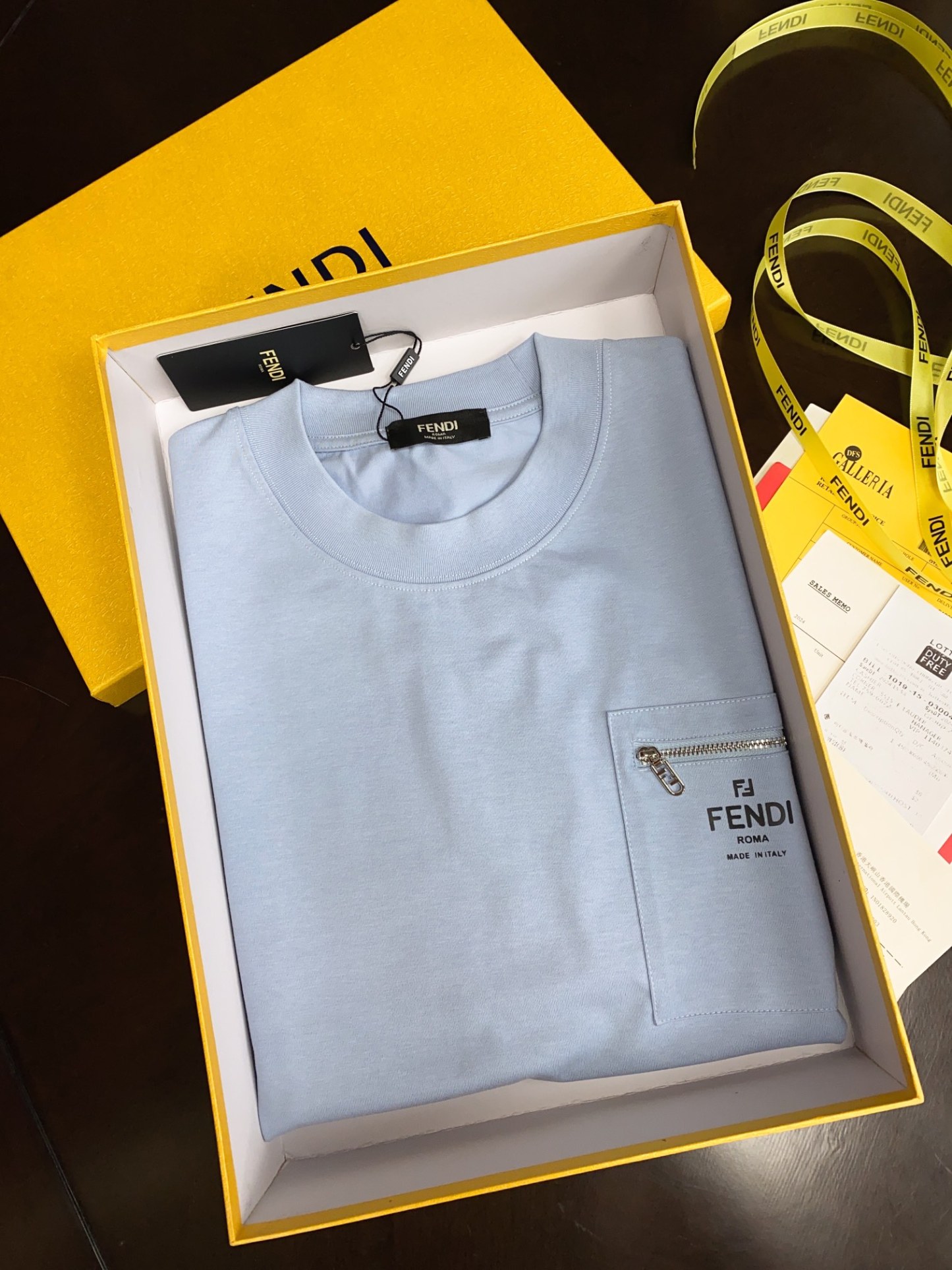 フェンディ「Fendi」FF エンボス刺繍ロゴ ショートスリーブTシャツ