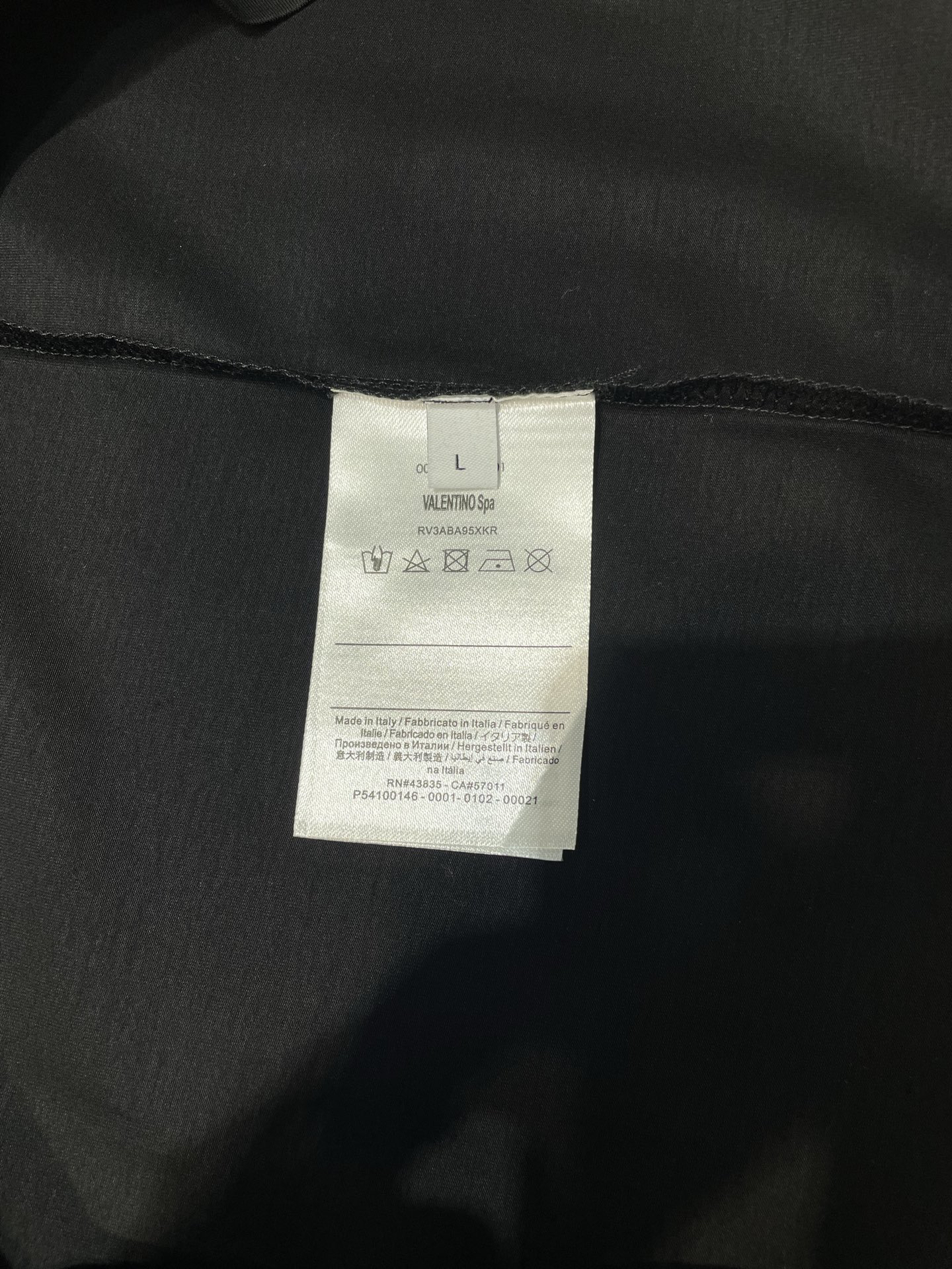 ヴァレンティノ「Valentino」25SS サマーコレクション 3D フロッキー ラウンドネックTシャツ